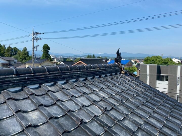 富山市　N様邸　棟瓦積み直し工事